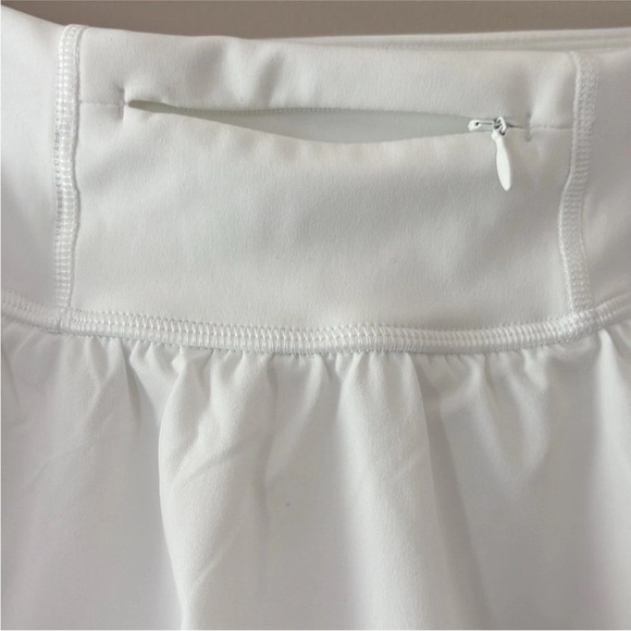 Spanx Get Moving Skort 17" Booty Boost Short White Womens Size M - Picture 11 of 12